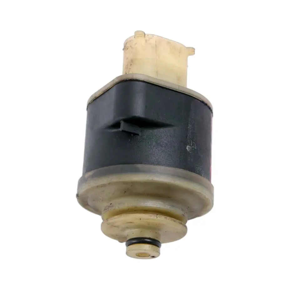 Filter Heater Strainer Heating 3 Pin to BMW E90 E91 E92 E93 Fuel with Part number 8517898 BMW E90 E91 E92 E93 Fuel Filter Heater Strainer Heating 3 Pin - SKU 8517898 - Part number 8517898