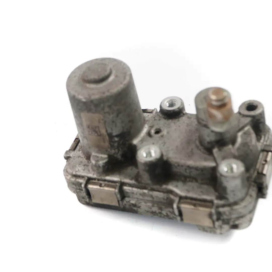 N47N Motor Actuador Turbocompresor para BMW F20 F21 F30 F31 118D 318D con número de pieza 8518205 BMW F20 F21 F30 F31 118D 318D N47N Motor Actuador Turbocompresor - SKU 8518205-4 - Número de pieza 8518205