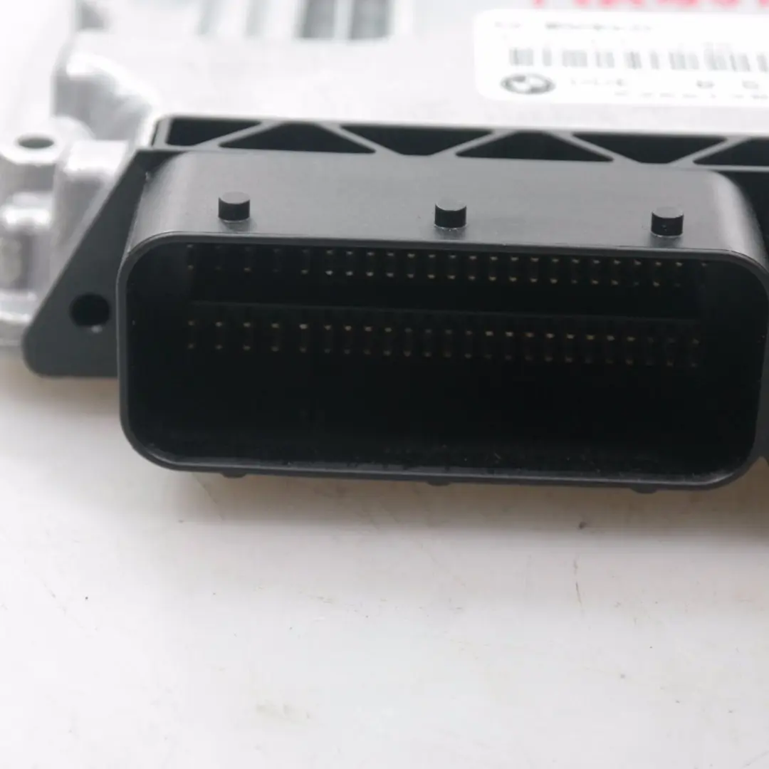 N47N 318D Komputer Silnika Diesel DDE ECU do BMW E90 E91 LCI o numerze 8518268 BMW E90 E91 LCI N47N 318D Komputer Silnika Diesel DDE ECU - SKU 8518268 - Numer Części 8518268