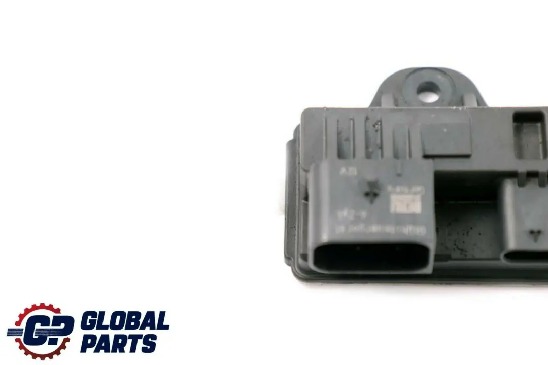 N57N Moduł Sterownik Świec Żarowych do BMW F10 F11 F30 F31 o numerze 8519472 BMW F10 F11 F30 F31 N57N Moduł Sterownik Świec Żarowych - SKU 8519472 - Numer Części 8519472