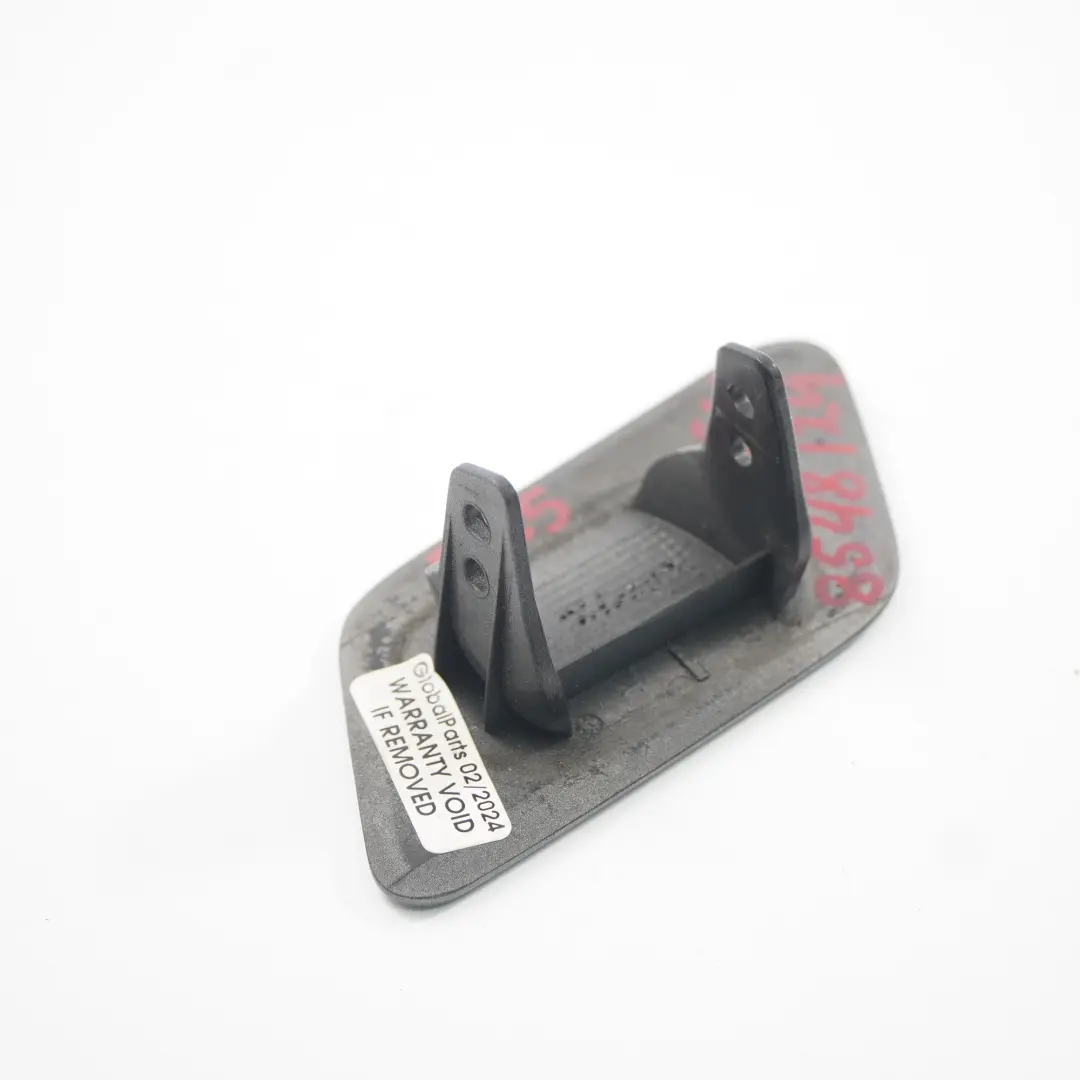 Copertura ugello paraurti anteriore destro Fari Spray Spazio Grigio per BMW X3 F25 con numero di parte 8548124 BMW X3 F25 Copertura ugello paraurti anteriore destro Fari Spray Spazio Grigio - SKU 8548124-SCG - Numero di parte 8548124