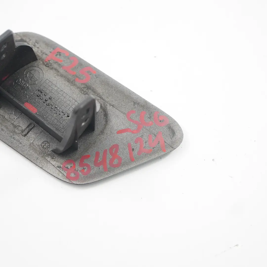 Copertura ugello paraurti anteriore destro Fari Spray Spazio Grigio per BMW X3 F25 con numero di parte 8548124 BMW X3 F25 Copertura ugello paraurti anteriore destro Fari Spray Spazio Grigio - SKU 8548124-SCG - Numero di parte 8548124