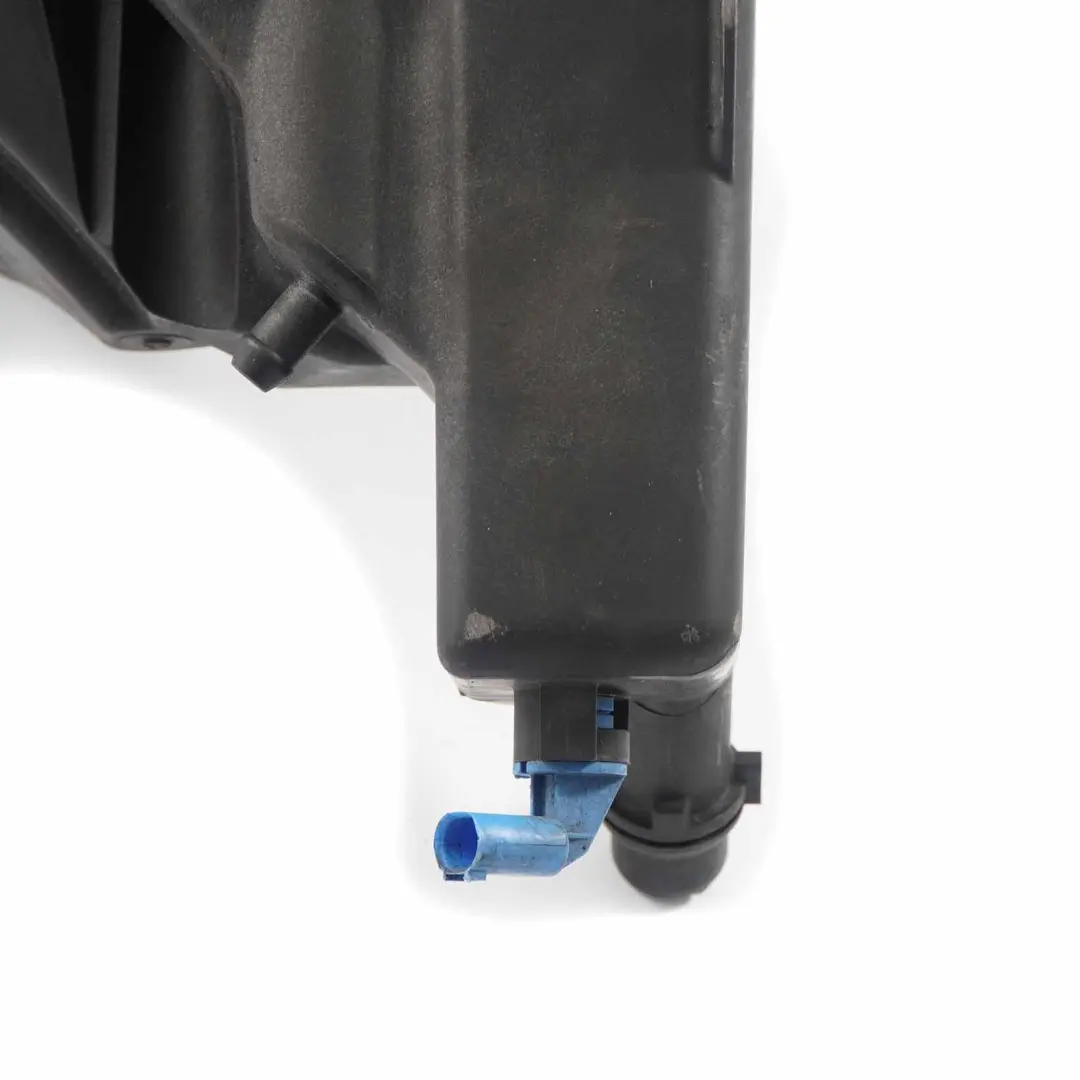 Expansion Tank Bottle Coolant Radiator Tank Diesel to BMW E81 E87 E90 E92 with Part number 8570079 BMW E81 E87 E90 E92 Expansion Tank Bottle Coolant Radiator Tank Diesel - SKU 8570079 - Part number 8570079