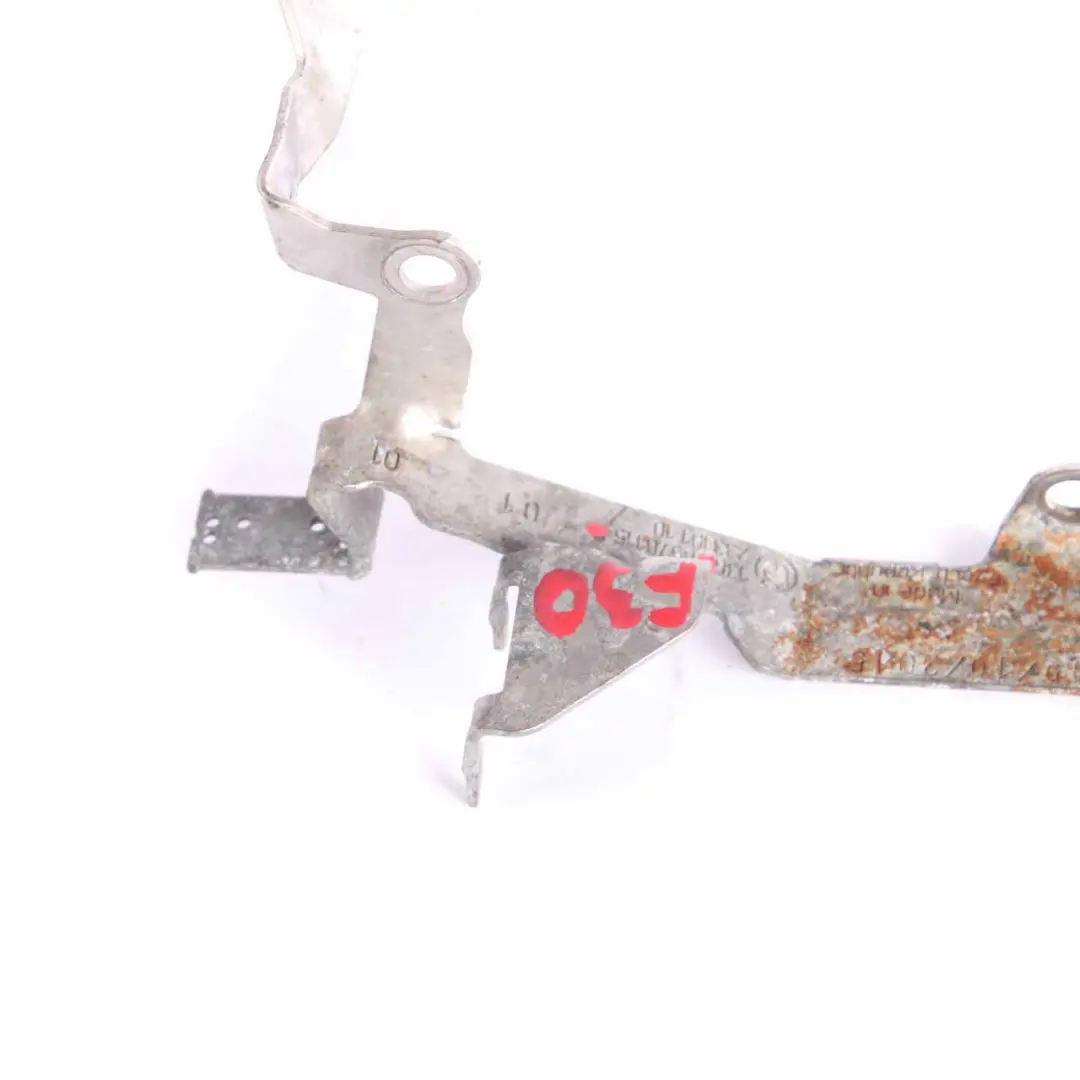 Lambdasondenhalterung BMW F10 F30 F31 F36 N57N Halterung für mit Teilenummer 8570115 Lambdasondenhalterung BMW F10 F30 F31 F36 N57N Halterung - SKU 8570115 - Teilenummer 8570115
