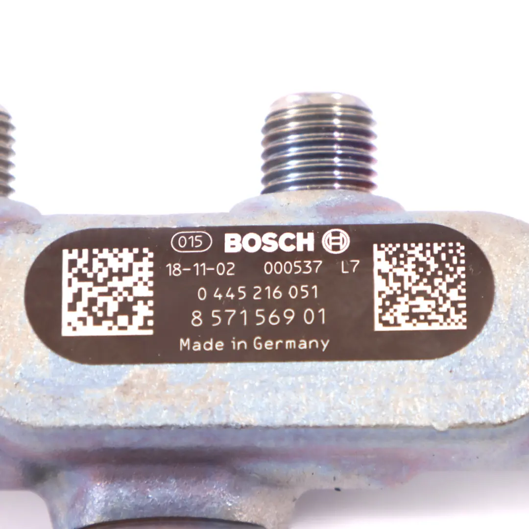 Rail BMW G30 G11 G20 Diesel B57 Fuel High Pressure Line Valve to Injection with Part number 8571569 Injection Rail BMW G30 G11 G20 Diesel B57 Fuel High Pressure Line Valve - SKU 8571569 - Part number 8571569