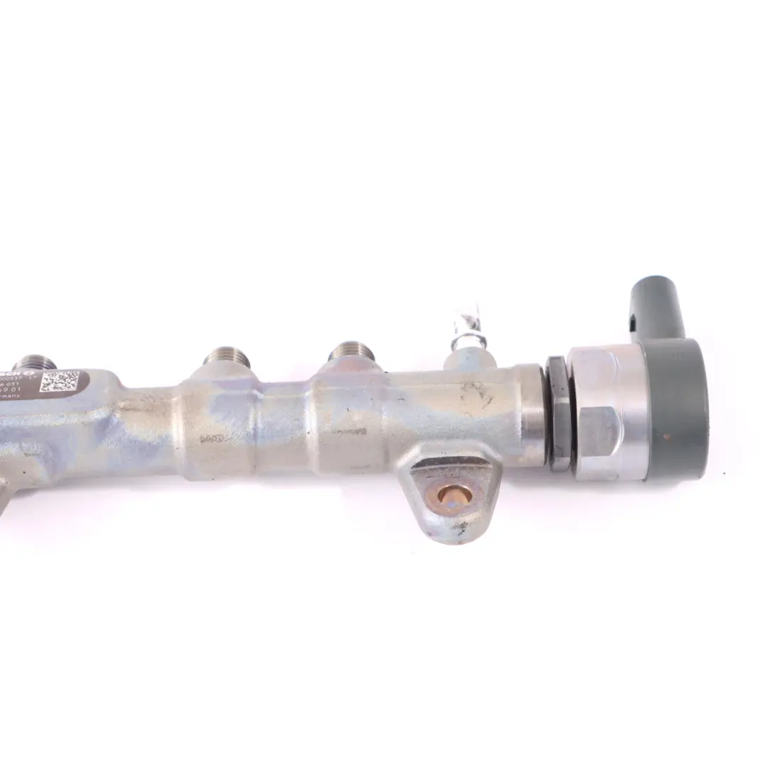 Injection Rail BMW G30 G11 G20 Diesel B57 Fuel High Pressure Line Valve - SKU 8571569 - Part number 8571569