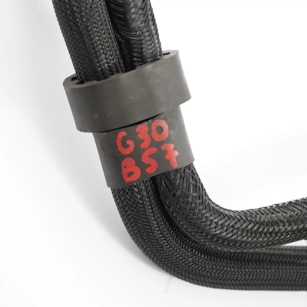 BMW G30 G31 G11 G12 G31 B57 Diesel Líneas Combustible Compartimiento del Motor - SKU 8571676 - Número de pieza 8571676