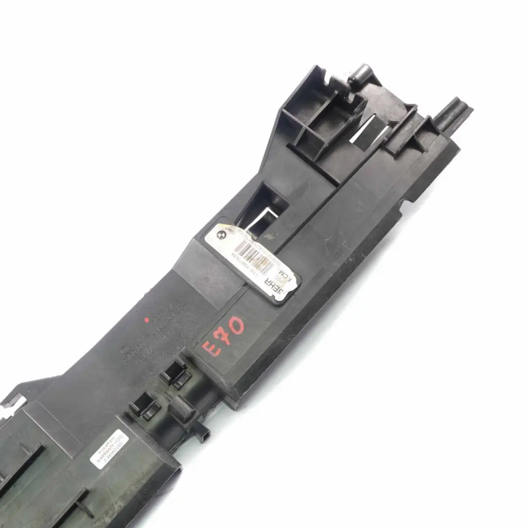 Radiator Carrier Left N/S Cooling Unit Mount Bracket Support 7799761 to BMW X5 E70 with Part number 8572188 BMW X5 E70 Radiator Carrier Left N/S Cooling Unit Mount Bracket Support 7799761 - SKU 8572188 - Part number 8572188