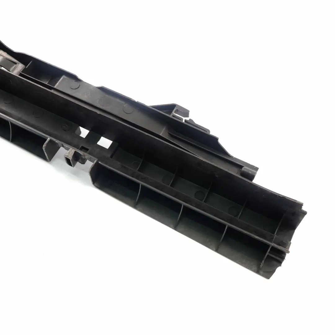 Radiator Carrier Left Cooling Unit Mount Bracket Support 7799761 BMW X5 E70 - SKU 8572188 - Numéro de pièce 8572188
