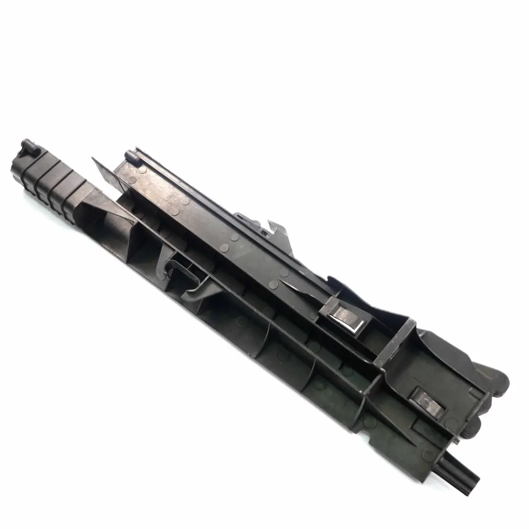 BMW X5 E70 Uchwyt Mocowanie Ramka Obudowa Chłodnicy Prawe - SKU 8572189 - Numer Części 8572189