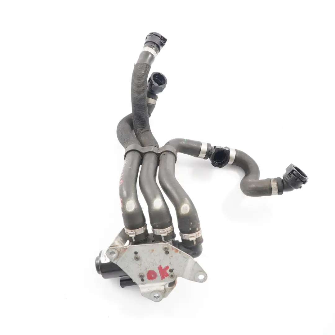 Liquide de Refroidissement Moteur d'Eau B47 pour BMW F20 F30 LCI à propos du numéro de pièce 8572508 BMW F20 F30 LCI Liquide de Refroidissement Moteur d'Eau B47 - SKU 8572508 - Numéro de pièce 8572508