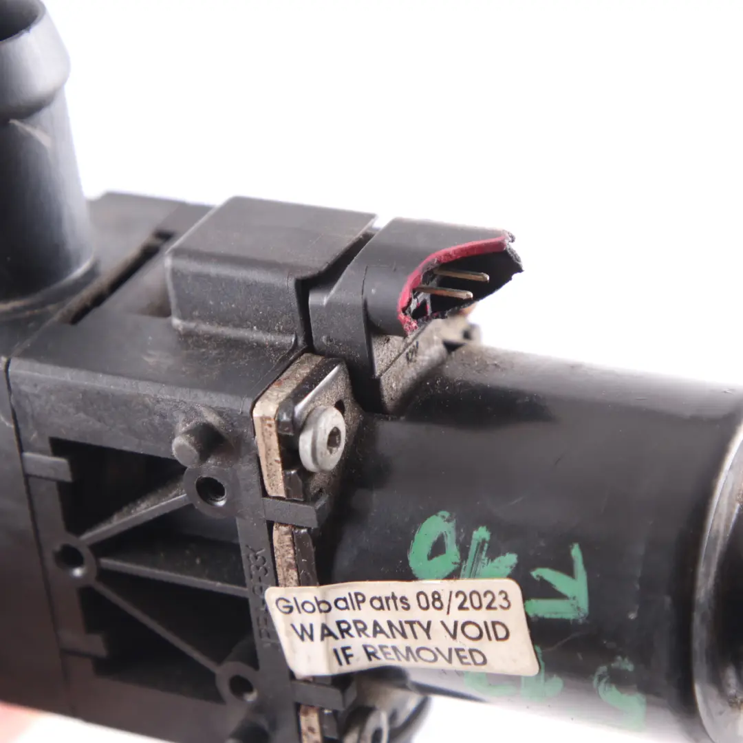 Coolant Water Valve BMW F10 X3 F25 Engine Cooling System N47N 520d 20dX to with Part number 8572513 Coolant Water Valve BMW F10 X3 F25 Engine Cooling System N47N 520d 20dX - SKU 8572513-1 - Part number 8572513