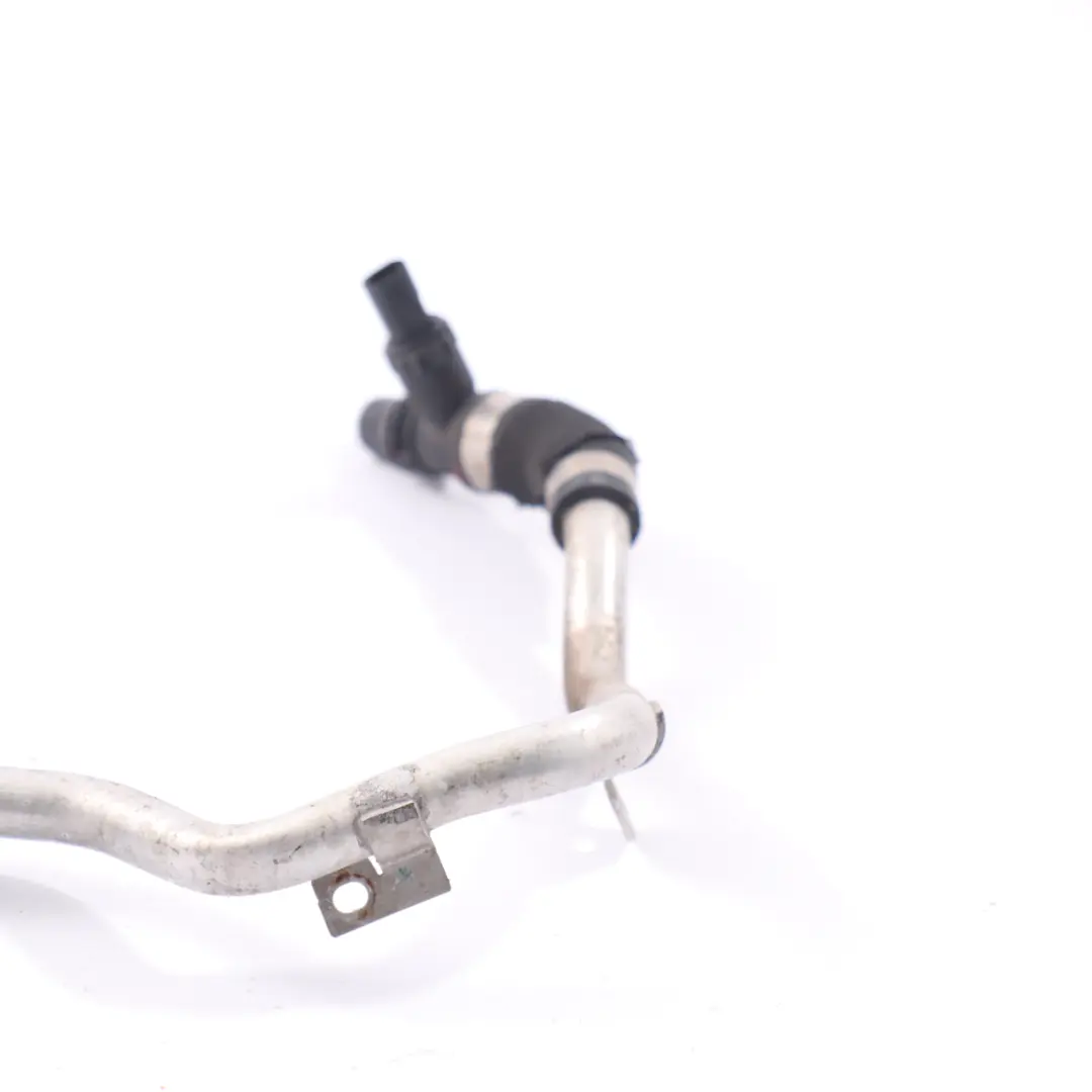 Tuyau d'eau BMW F10 F11 LCI N57N N57Z Ligne refroidissement EGR pour pour à propos du numéro de pièce 8573157 Tuyau d'eau BMW F10 F11 LCI N57N N57Z Ligne refroidissement EGR pour - SKU 8573157 - Numéro de pièce 8573157