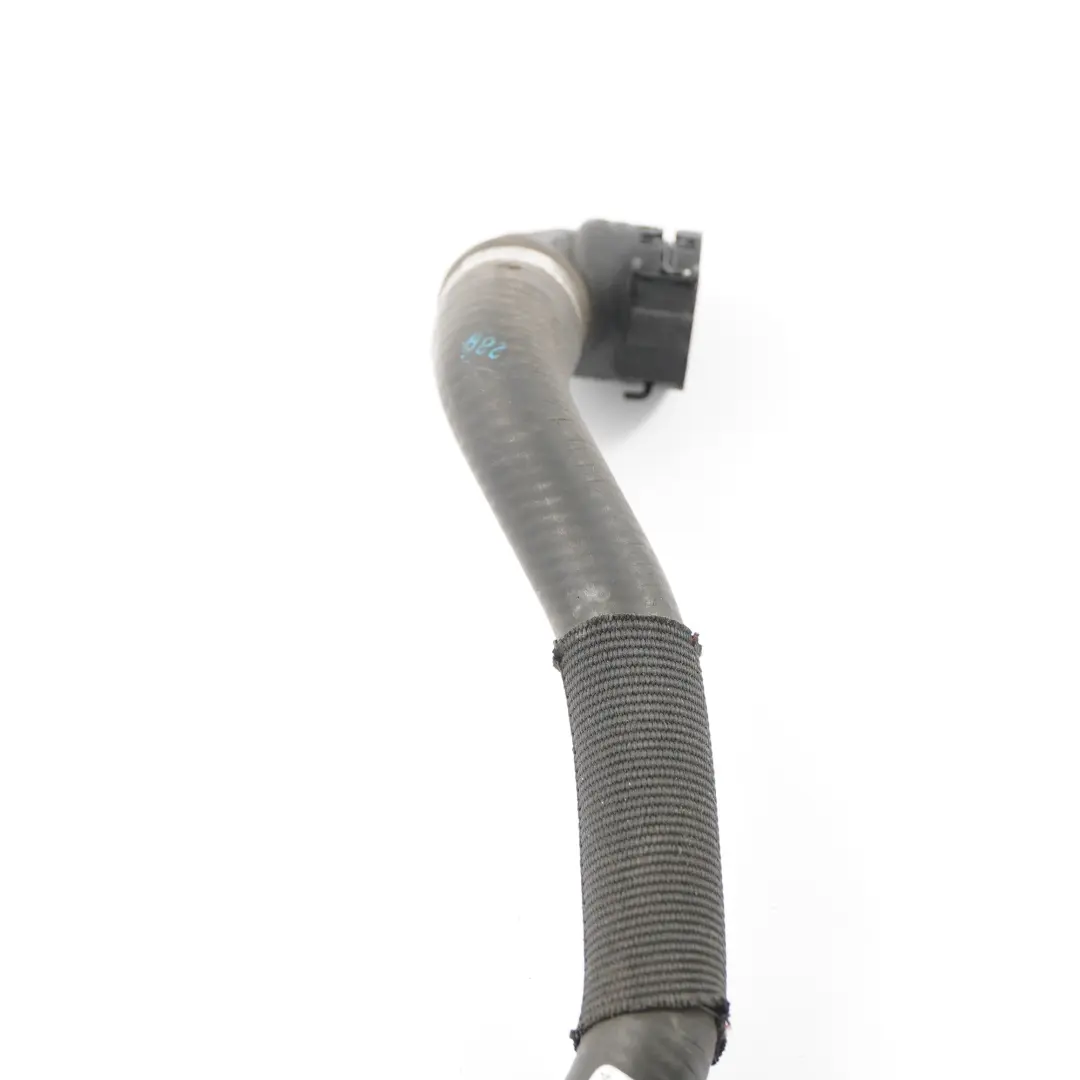 N57 Motore raffreddamento tubo refrigerante radiatore per BMW F30 F31 F36 con numero di parte 8573187 BMW F30 F31 F36 N57 Motore raffreddamento tubo refrigerante radiatore - SKU 8573187 - Numero di parte 8573187