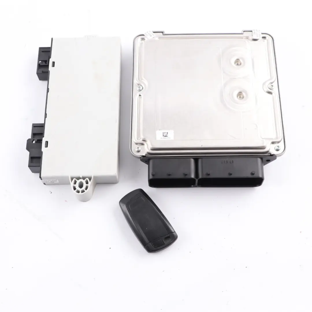 N57N Engine ECU Kit DDE + CAS4 + Key Automatic to BMW F10 F11 530d Diesel with Part number 8573773 BMW F10 F11 530d Diesel N57N Engine ECU Kit DDE + CAS4 + Key Automatic - SKU 8573773-1 - Part number 8573773