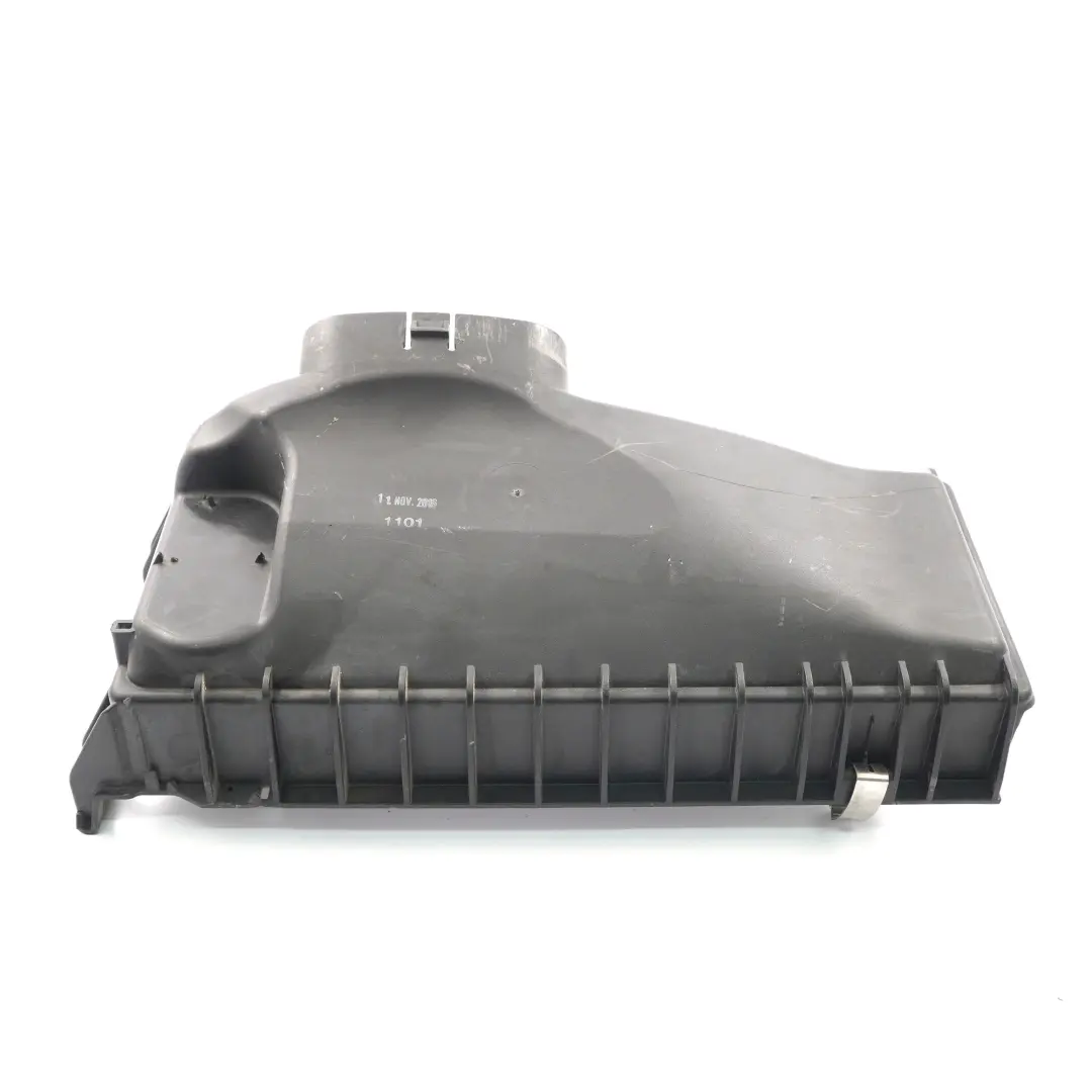 N57N N57Z Diesel Air Filter Box Silencer Cover to BMW F30 F31 F32 LCI with Part number 8573869 BMW F30 F31 F32 LCI N57N N57Z Diesel Air Filter Box Silencer Cover - SKU 8573869-3 - Part number 8573869