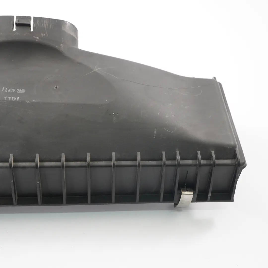 N57N N57Z Diesel Boîte à Filtre à Air Silencieux Couvercle pour BMW F30 F31 F32 LCI à propos du numéro de pièce 8573869 BMW F30 F31 F32 LCI N57N N57Z Diesel Boîte à Filtre à Air Silencieux Couvercle - SKU 8573869-3 - Numéro de pièce 8573869