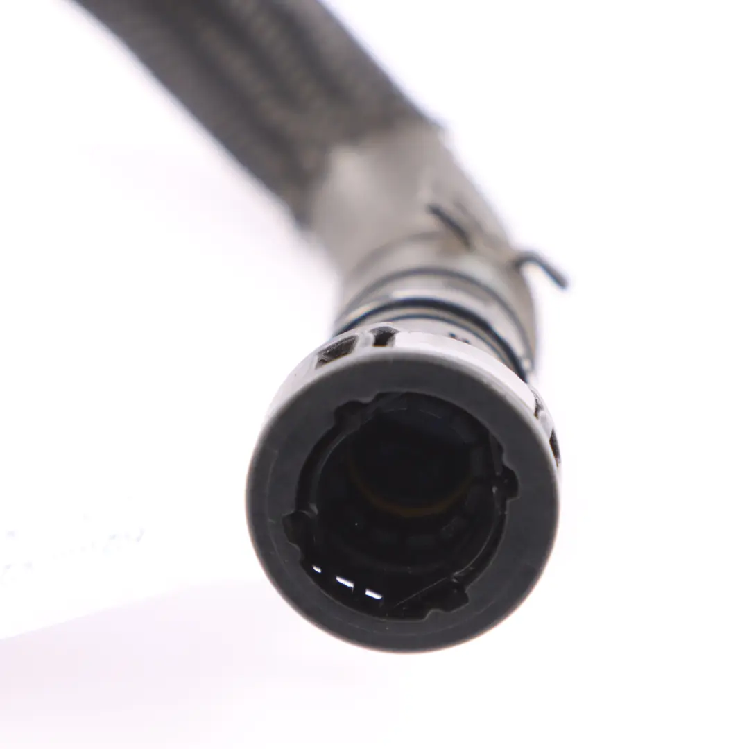 Tubo del carburante BMW F10 F11 LCI Tubo flessibile sistema iniezione para con número de pieza 8575468 Tubo del carburante BMW F10 F11 LCI Tubo flessibile sistema iniezione - SKU 8575468 - Número de pieza 8575468