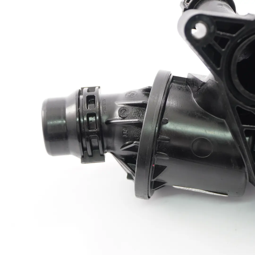 Alloggiamento Termostato BMW F20 F21 LCI B37 Raffreddamento Motore per con numero di parte 8575625 Alloggiamento Termostato BMW F20 F21 LCI B37 Raffreddamento Motore - SKU 8575625 - Numero di parte 8575625