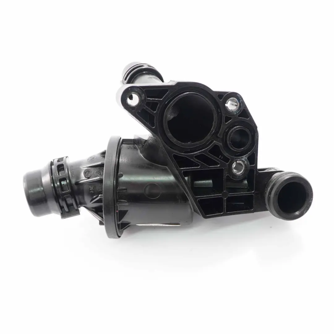 Alloggiamento Termostato BMW F20 F21 LCI B37 Raffreddamento Motore per con numero di parte 8575625 Alloggiamento Termostato BMW F20 F21 LCI B37 Raffreddamento Motore - SKU 8575625 - Numero di parte 8575625