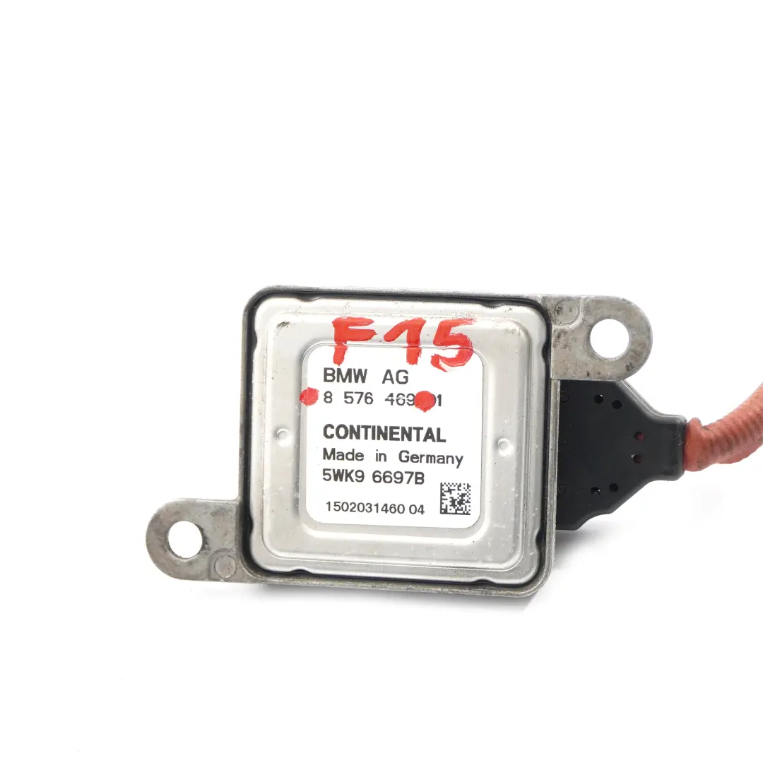 Czujnik Sonda Wydechu Knox SCR Emisji Spalin do BMW X5 F15 F30 E70 o numerze 8576469 BMW X5 F15 F30 E70 Czujnik Sonda Wydechu Knox SCR Emisji Spalin - SKU 8576469 - Numer Części 8576469