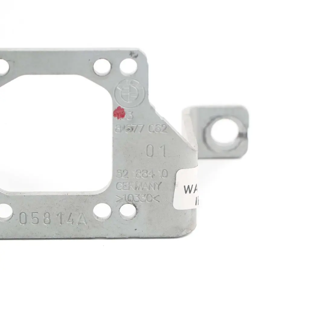 Valvola acqua refrigerante BMW F10 X3 F25 Supporto unità raffreddamento per con numero di parte 8577062 Valvola acqua refrigerante BMW F10 X3 F25 Supporto unità raffreddamento - SKU 8577062 - Numero di parte 8577062