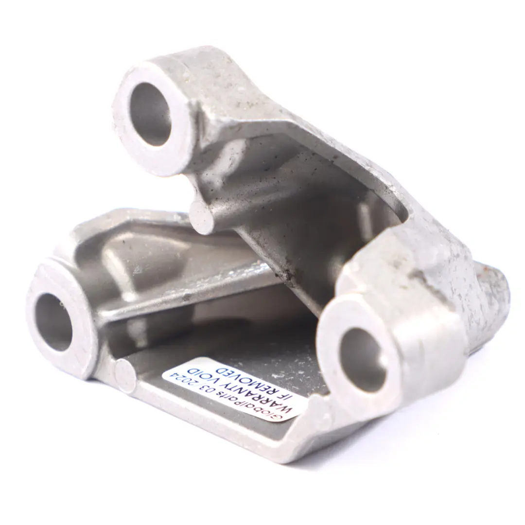 Łapa Wspornik Pompy Wtryskowej do BMW X3 G01 G11 G12 G30 G31 G32 o numerze 8578006 BMW X3 G01 G11 G12 G30 G31 G32 Łapa Wspornik Pompy Wtryskowej - SKU 8578006 - Numer Części 8578006