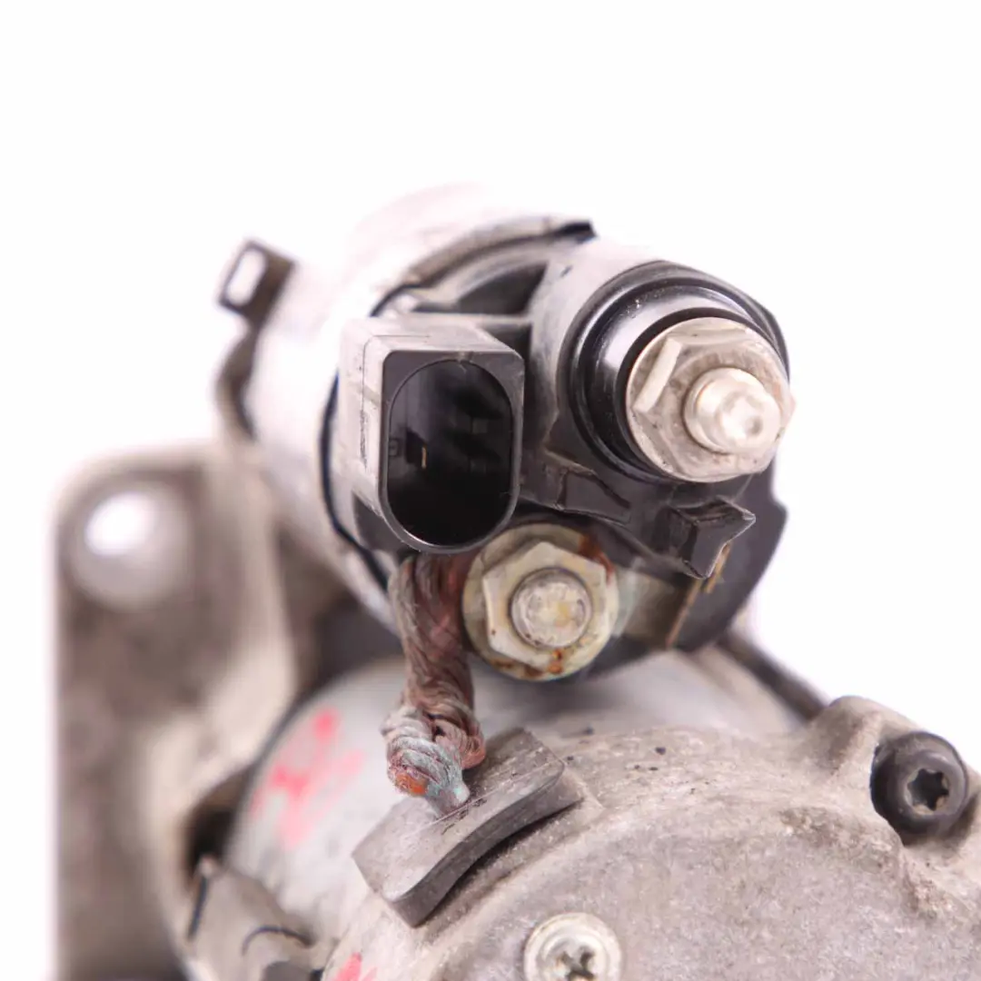 Starter BMW F40 F46 F48 B47B B47D B48E Diesel Motor Actuator to Engine with Part number 8580390 Engine Starter BMW F40 F46 F48 B47B B47D B48E Diesel Motor Actuator - SKU 8580390 - Part number 8580390