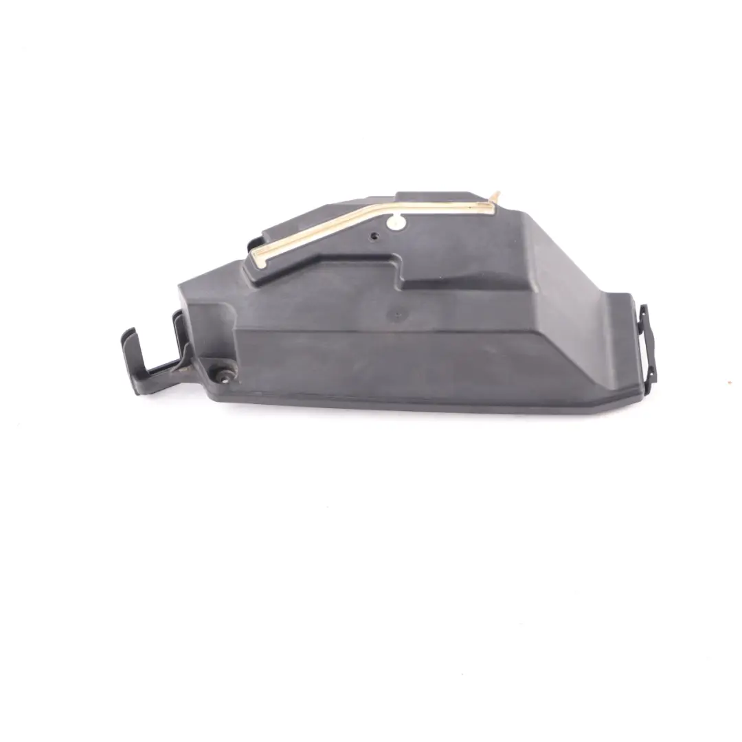 Control Unit ECU Box Top Cover Shield to BMW F40 MINI F56 F57 F60 Engine with Part number 8581751 BMW F40 MINI F56 F57 F60 Engine Control Unit ECU Box Top Cover Shield - SKU 8581751 - Part number 8581751