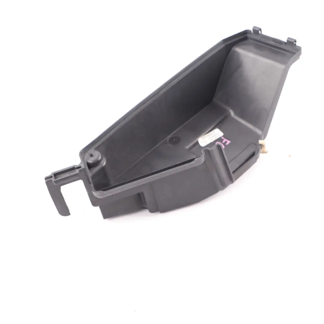 Control Unit ECU Box Top Cover Shield to BMW F40 MINI F56 F57 F60 Engine with Part number 8581751 BMW F40 MINI F56 F57 F60 Engine Control Unit ECU Box Top Cover Shield - SKU 8581751 - Part number 8581751