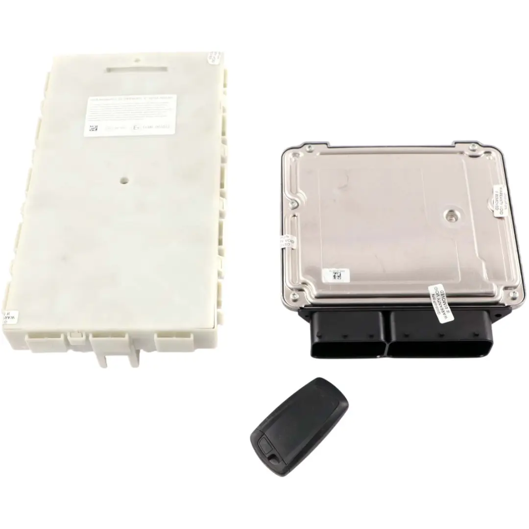 N47N 184KM Komputer Silnika ECU Zestaw do BMW 3 F30 F31 320d Diesel o numerze 8584276 BMW 3 F30 F31 320d Diesel N47N 184KM Komputer Silnika ECU Zestaw - SKU 8584276-2 - Numer Części 8584276