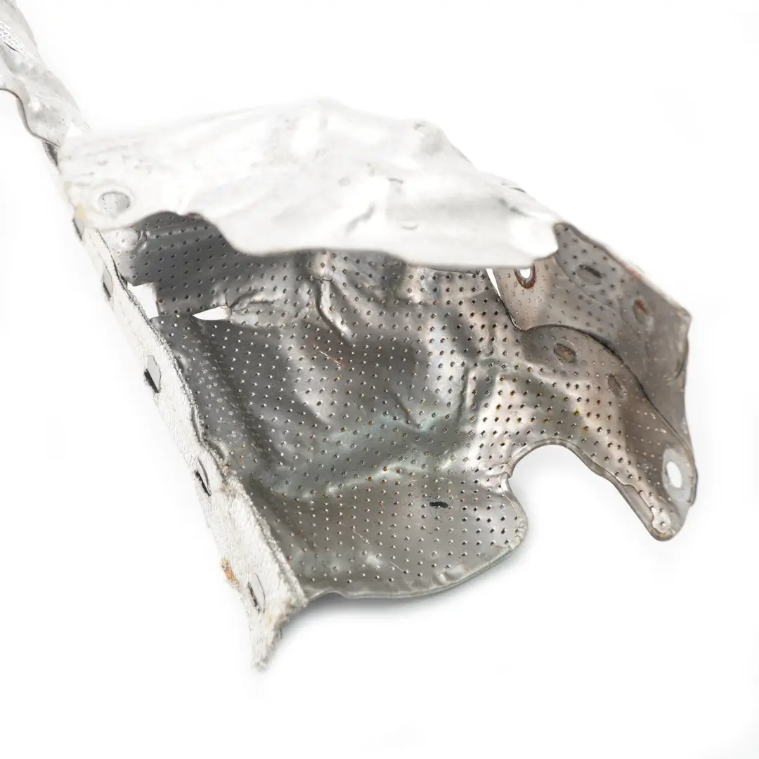 Heat Shield BMW G20 G30 X3 G01 Turbocharger Protection Plate Cover to with Part number 8585811 Heat Shield BMW G20 G30 X3 G01 Turbocharger Protection Plate Cover - SKU 8585811 - Part number 8585811