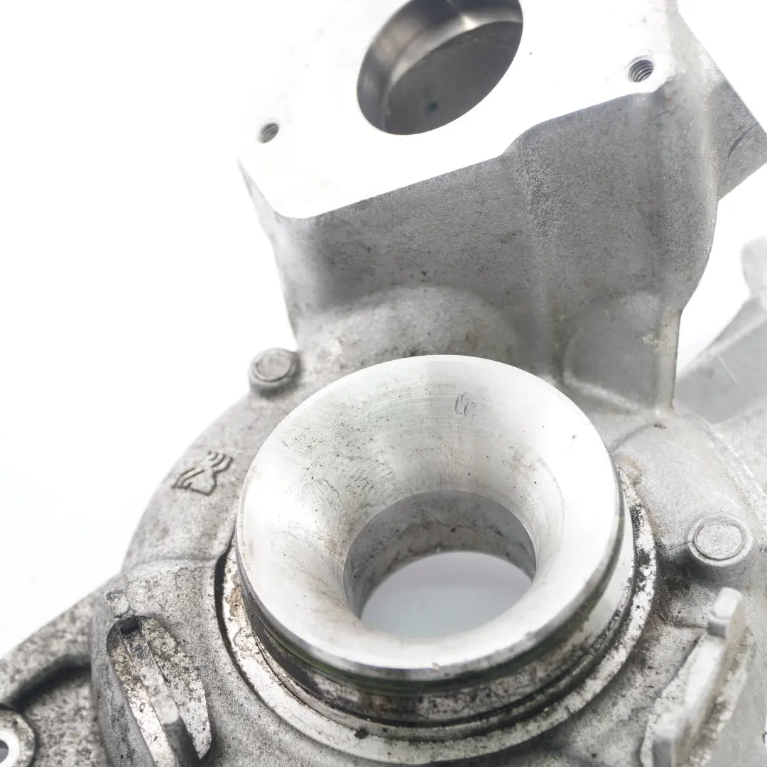 Turbo BMW G01 B47 Tapa de la carcasa de entrada del lado frío del turbocompresor - SKU 8587539 - Número de pieza 8587539