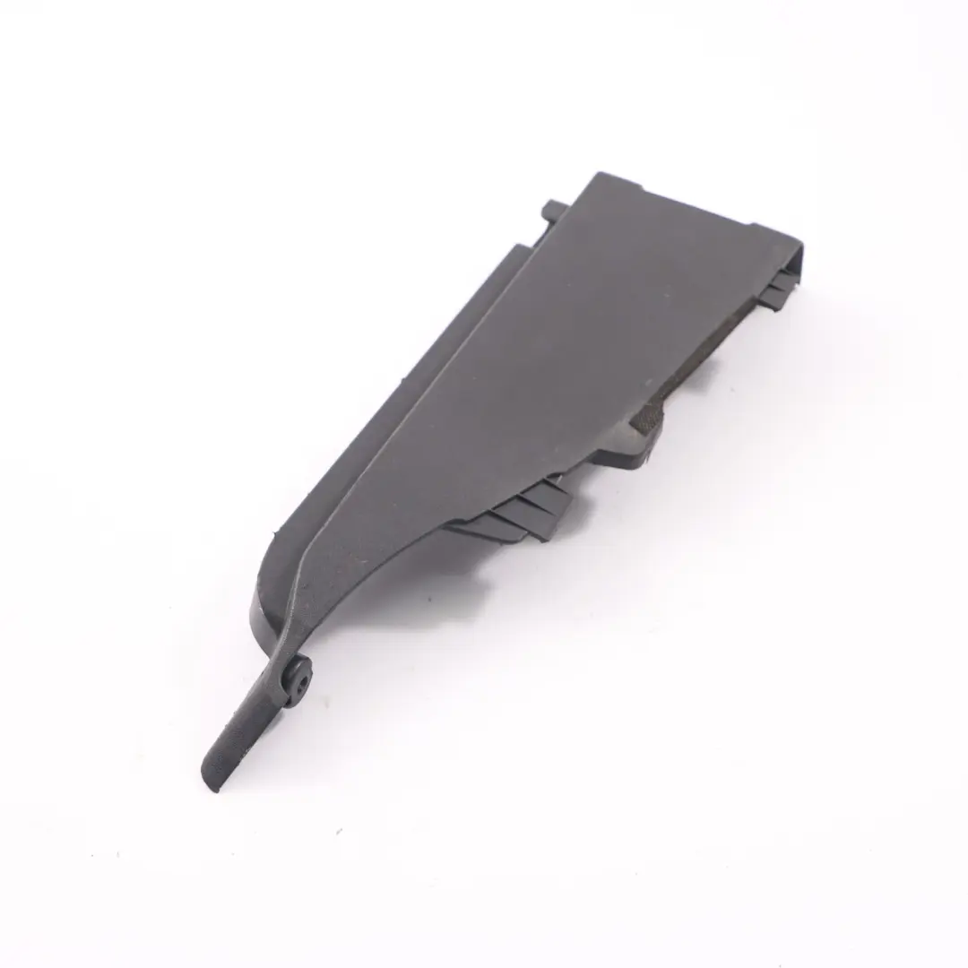 Montante C bagagliaio posteriore destro nero per Kia Ceed ED 5 porte con numero di parte 85921-1H000 Kia Ceed ED 5 porte Montante C bagagliaio posteriore destro nero - SKU 85921-1H000 - Numero di parte 85921-1H000