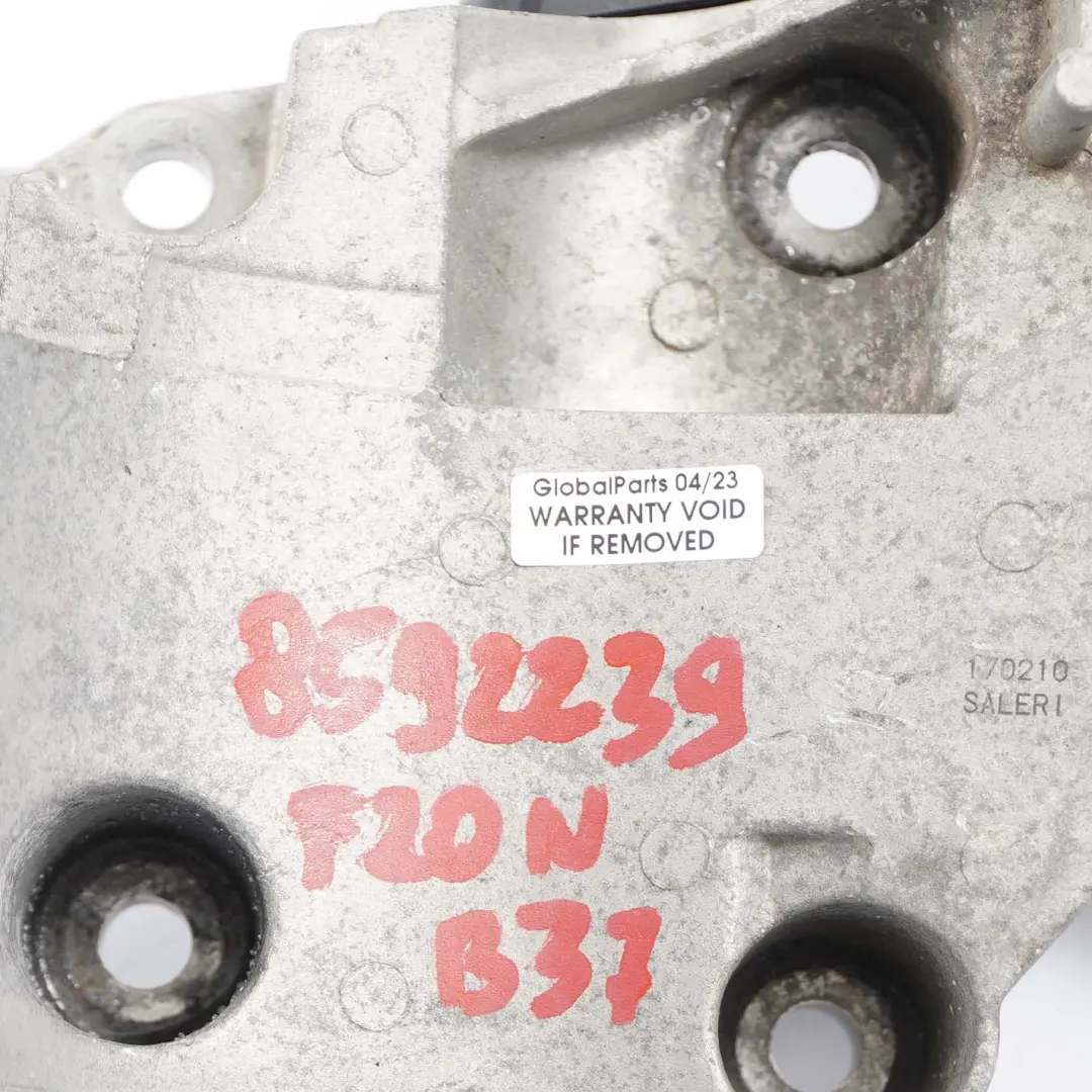 B37 Blocco Motore Acqua Pompa Raffreddamento Supporto Montaggio per BMW F20 F21 LCI con numero di parte 7644809 BMW F20 F21 LCI B37 Blocco Motore Acqua Pompa Raffreddamento Supporto Montaggio - SKU 8592239 - Numero di parte 7644809