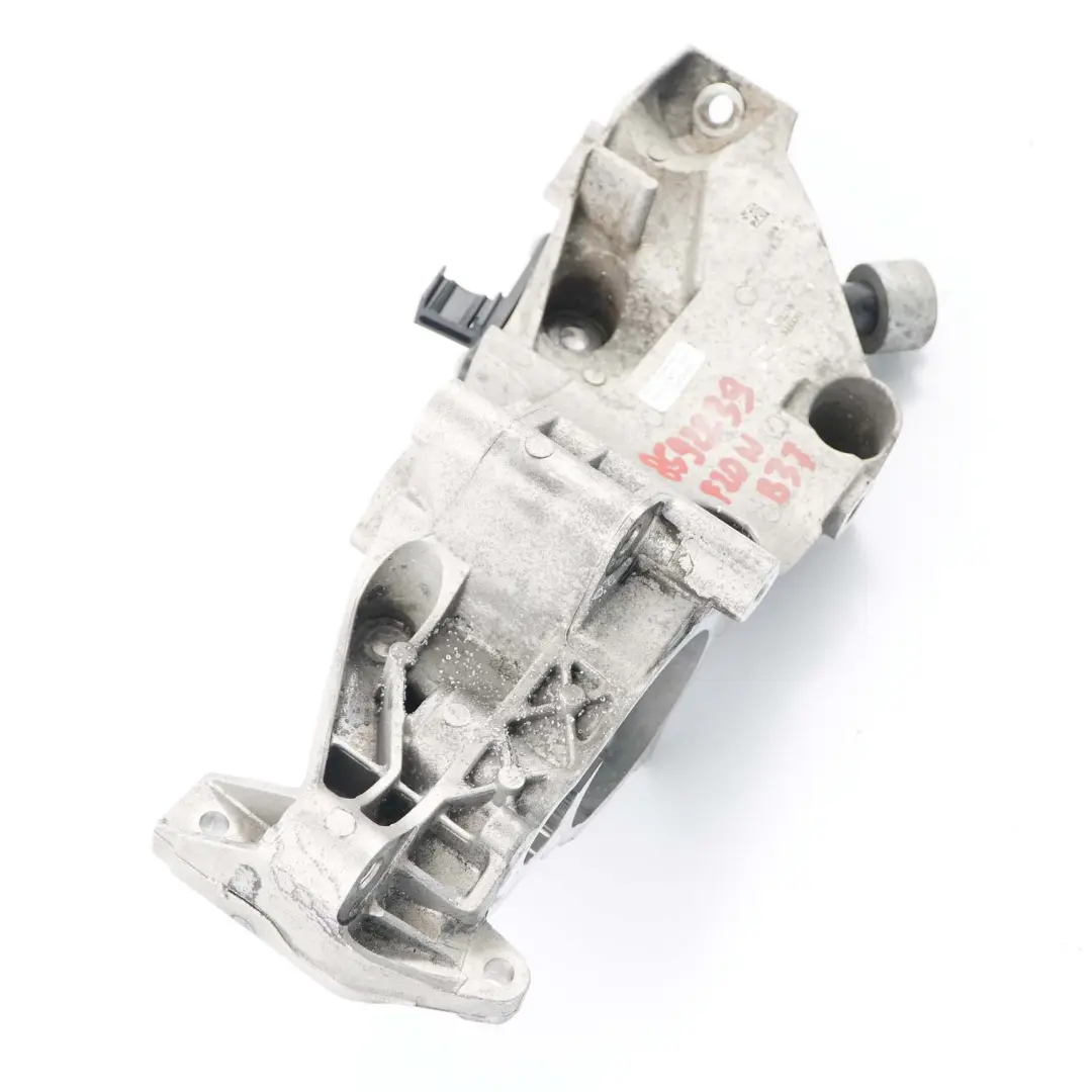 BMW F20 F21 LCI B37 Blocco Motore Acqua Pompa Raffreddamento Supporto Montaggio - SKU 8592239 - Numero di parte 7644809