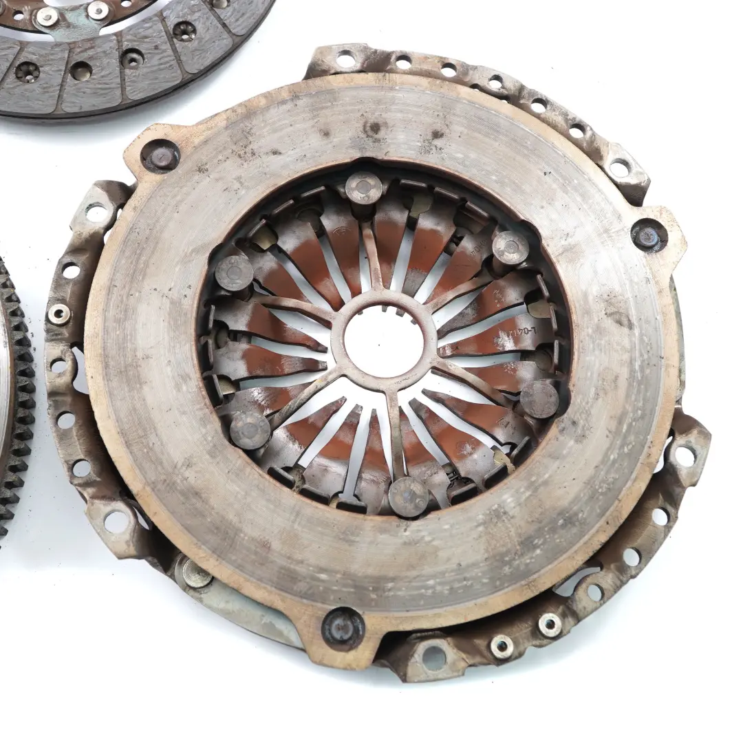 Benziner B48 Zweimassenschwungrad Kupplungssatz für Mini Cooper S F55 F56 mit Teilenummer 8600211 Mini Cooper S F55 F56 Benziner B48 Zweimassenschwungrad Kupplungssatz - SKU 8600211 - Teilenummer 8600211