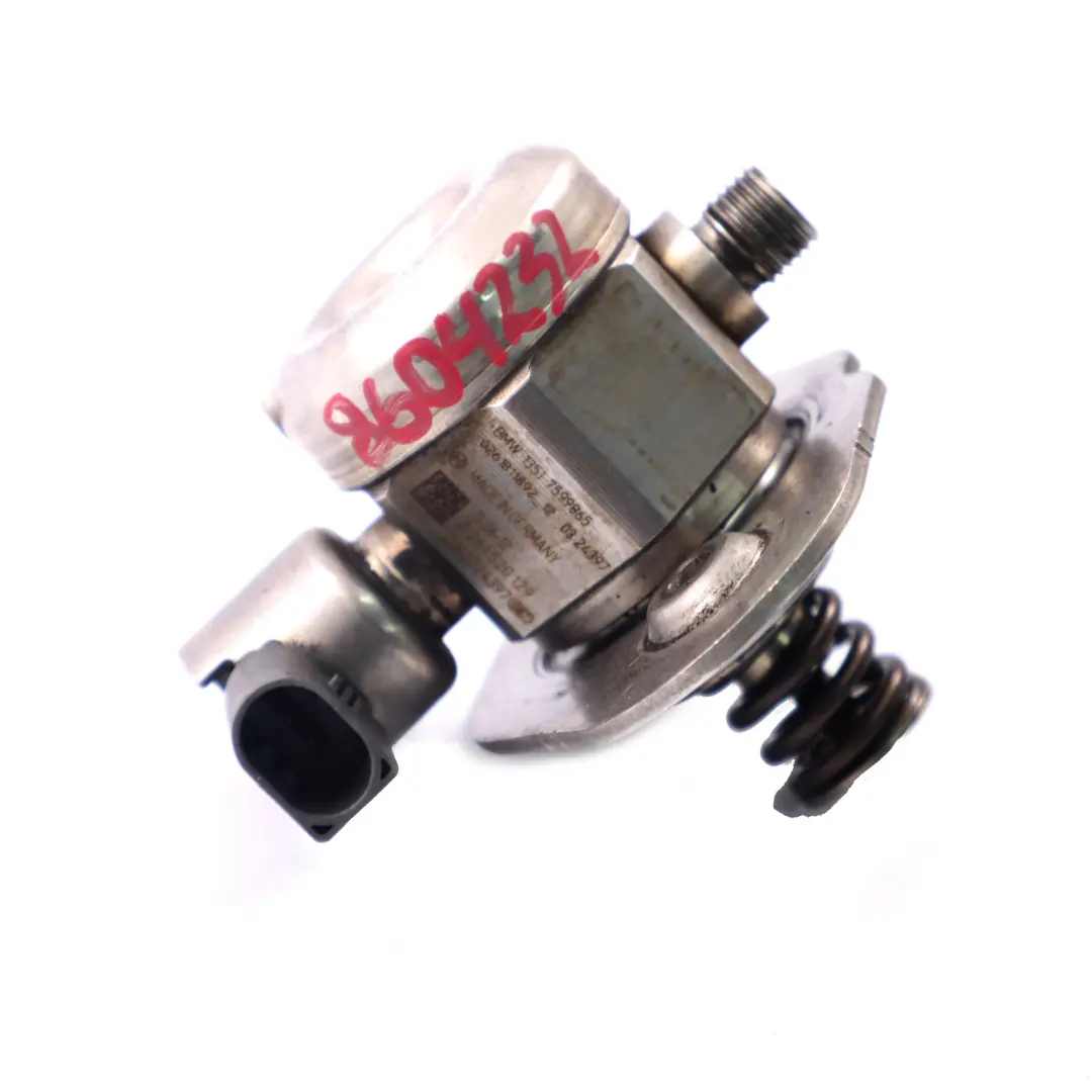S63N N63 Bomba de combustible de alta presión para BMW F10 M5 F12 F13 M6 con número de pieza 8604232 BMW F10 M5 F12 F13 M6 S63N N63 Bomba de combustible de alta presión - SKU 8604232 - Número de pieza 8604232