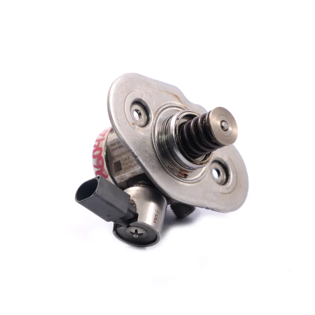 S63N N63 Bomba de combustible de alta presión para BMW F10 M5 F12 F13 M6 con número de pieza 8604232 BMW F10 M5 F12 F13 M6 S63N N63 Bomba de combustible de alta presión - SKU 8604232 - Número de pieza 8604232