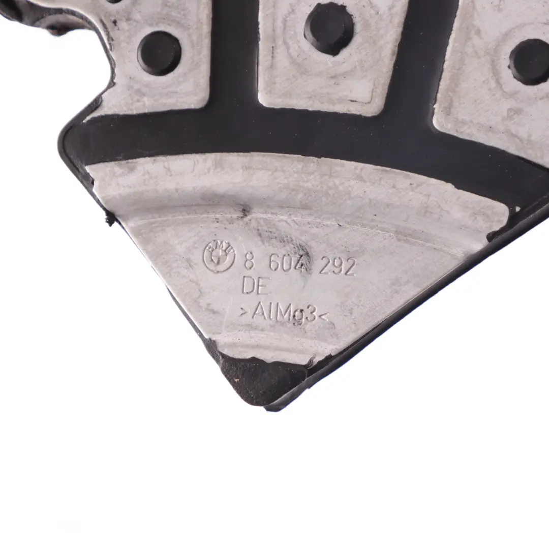 BMW F39 F45 F46 Couvercle Boîte Vitesses Carter Démarreur - SKU 8604292 - Numéro de pièce 8604292