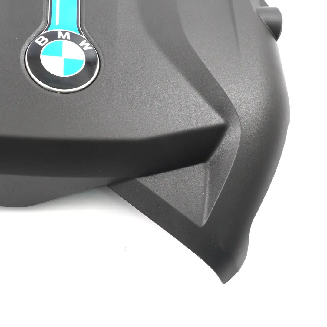 BMW F30 LCI 330e B48X Osłona Pokrywa Silnika - SKU 8604836 - Numer Części 8604836
