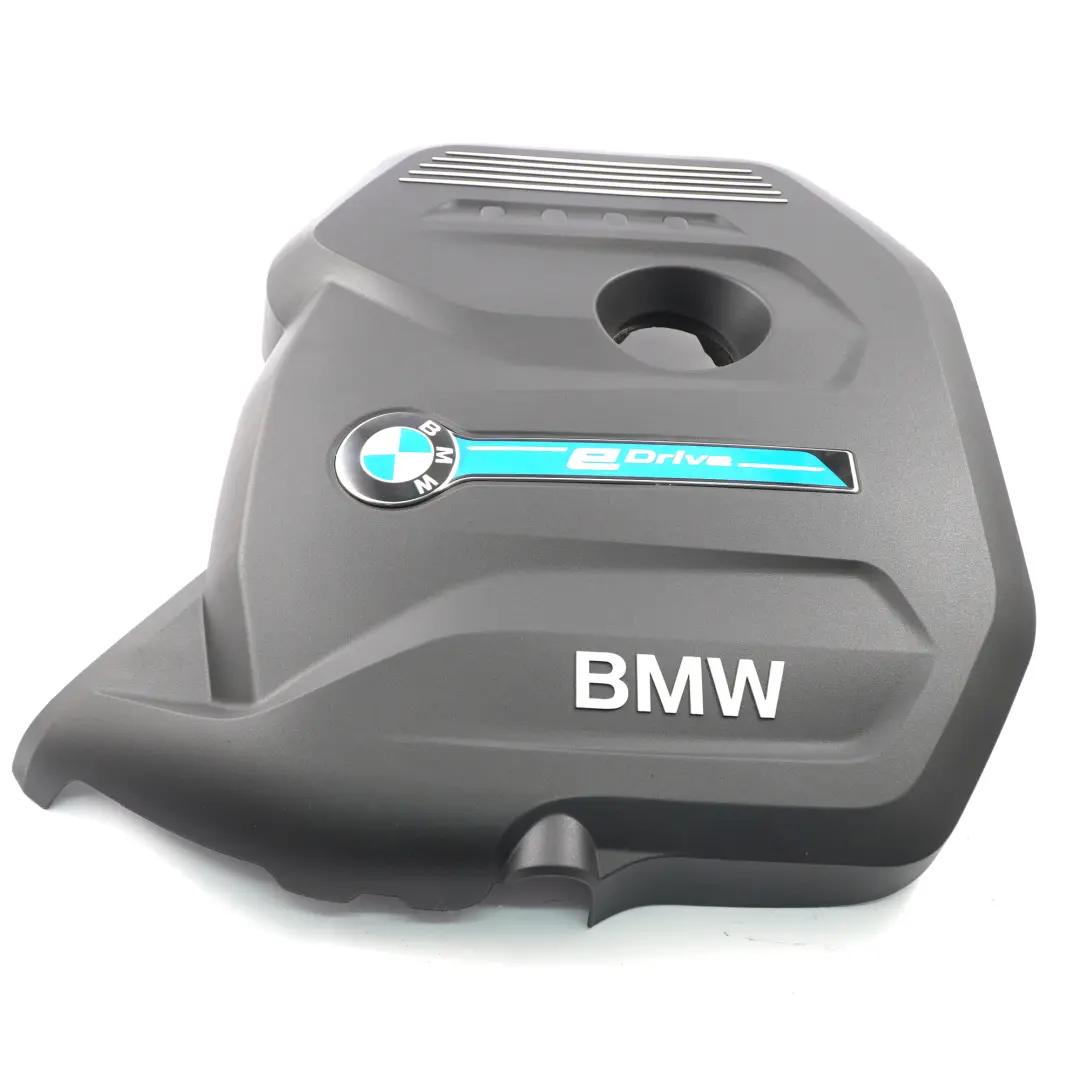 B48X Coperchio motore Pannello isolamento acustico per BMW F30 LCI 330e con numero di parte 8604836 BMW F30 LCI 330e B48X Coperchio motore Pannello isolamento acustico - SKU 8604836 - Numero di parte 8604836