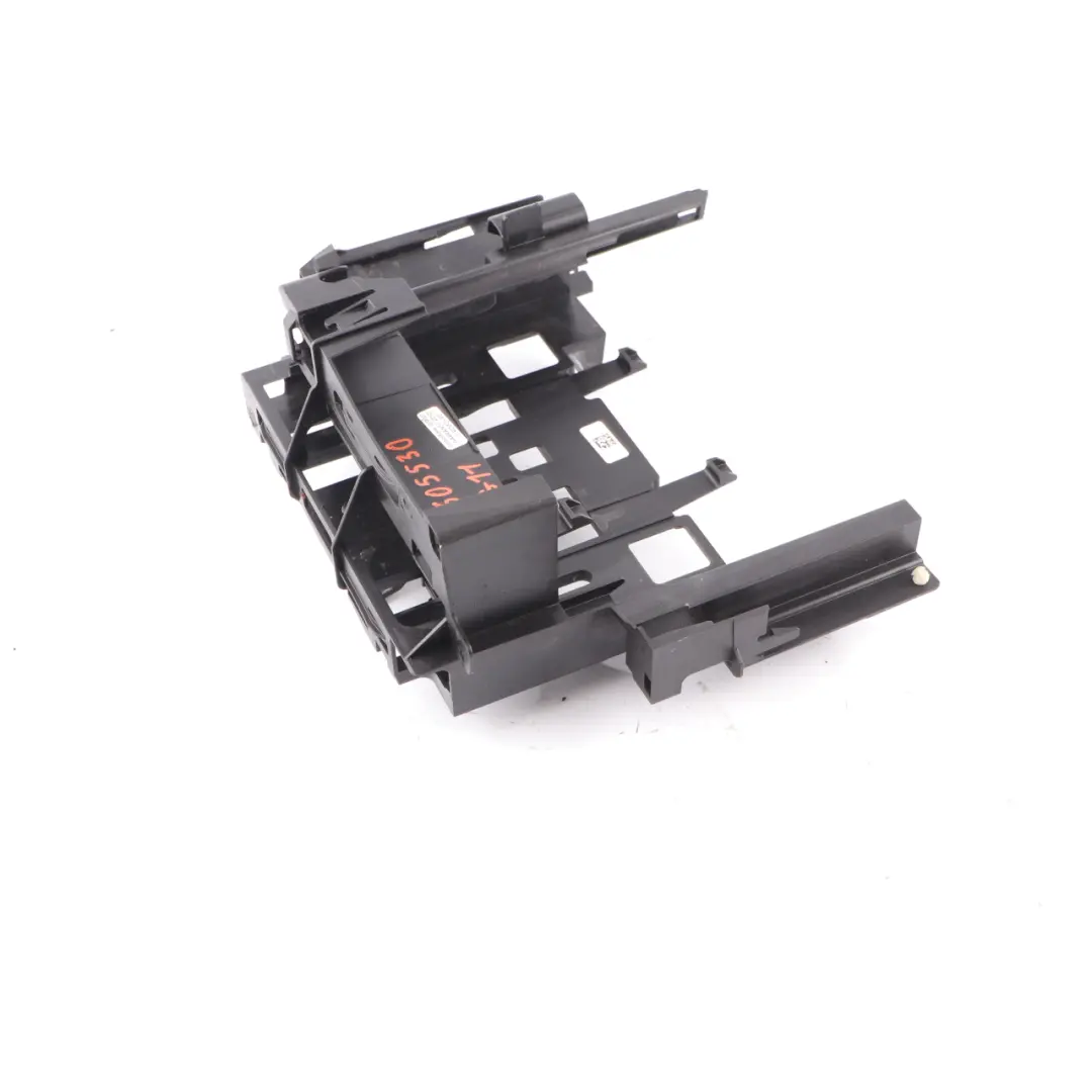 Staffa Supporto Modulo ECU Centralina Motore per BMW G30 G31 G11 G15 con numero di parte 8605530 BMW G30 G31 G11 G15 Staffa Supporto Modulo ECU Centralina Motore - SKU 8605530 - Numero di parte 8605530