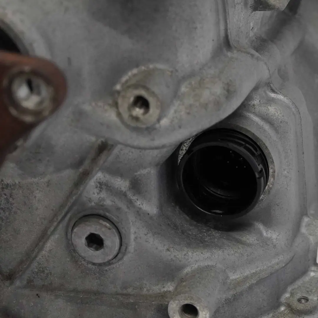 N57Z Skrzynia Biegów Automatyczna GA8HP70Z 8623408 do BMW F10 535d o numerze 8605538 BMW F10 535d N57Z Skrzynia Biegów Automatyczna GA8HP70Z 8623408 - SKU 8605538 - Numer Części 8605538