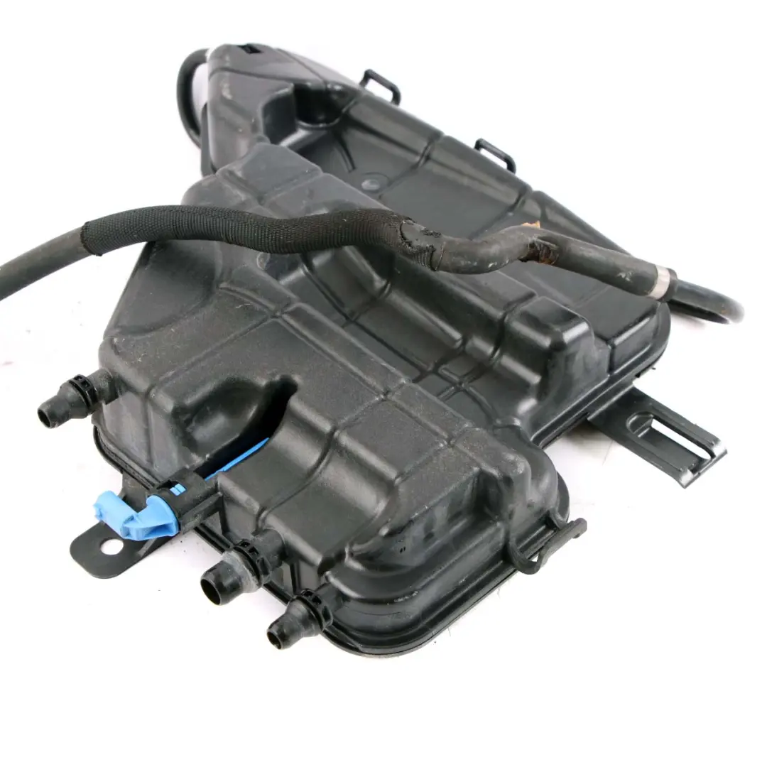 Ausdehnungsgefäß Motor Kühlflüssigkeitsbehälter F12 M6 2284281 für BMW F10 M5 mit Teilenummer 8610819 BMW F10 M5 Ausdehnungsgefäß Motor Kühlflüssigkeitsbehälter F12 M6 2284281 - SKU 8610819 - Teilenummer 8610819