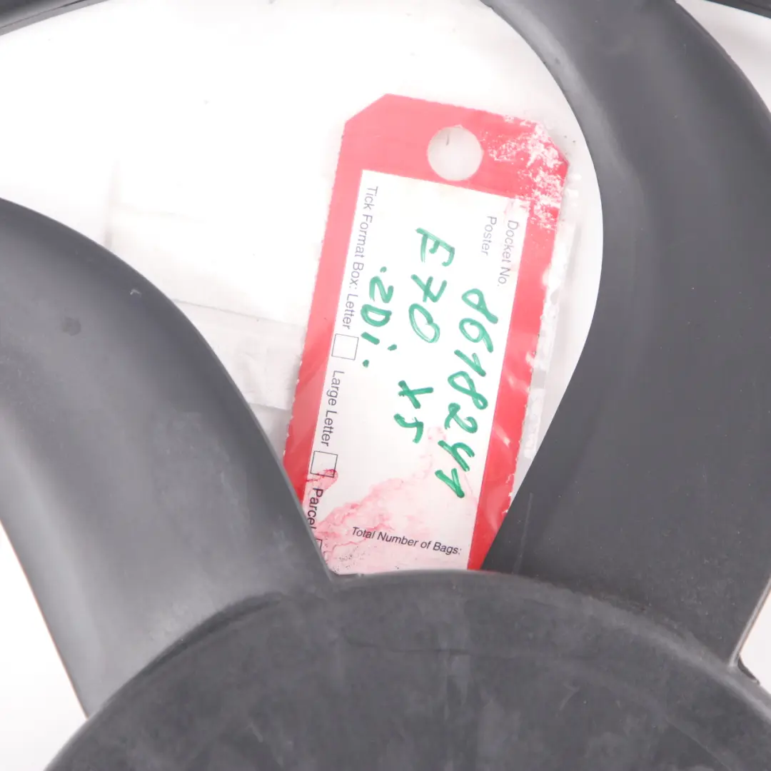 Radiator Fan Motor Engine Cooling Radiator Fan 600W 7616103 to BMW X5 X6 E70 E71 with Part number 8618241 BMW X5 X6 E70 E71 Radiator Fan Motor Engine Cooling Radiator Fan 600W 7616103 - SKU 8618241 - Part number 8618241