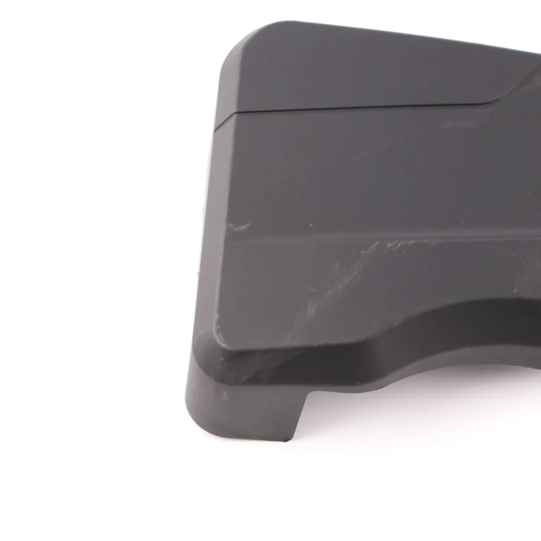 Control Unit Box Cover Mudguard Flap Cap to BMW F20 F21 F30 F31 LCI with Part number 8622032 BMW F20 F21 F30 F31 LCI Control Unit Box Cover Mudguard Flap Cap - SKU 8622032 - Part number 8622032