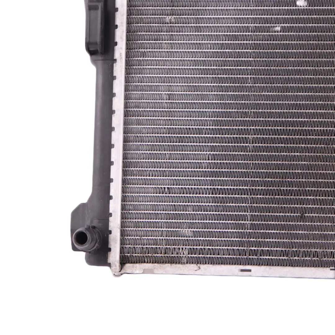  Radiateur Eau BMW F25 F26 Refroidissement Moteur Unité d Refroidissement 7823568 - SKU 8623369 - Numéro de pièce 8623369
