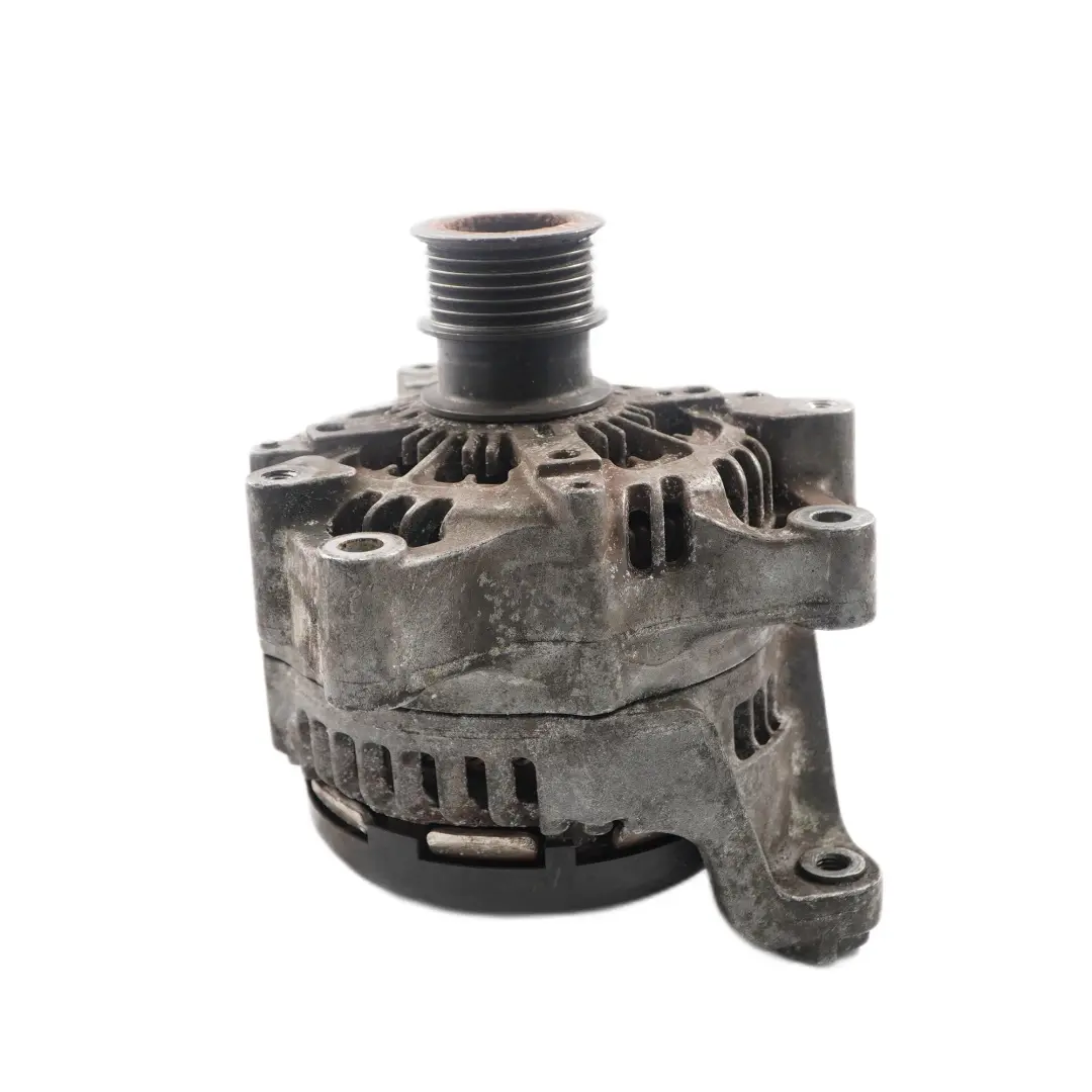 B37 Diesel Alternador 180A 1231 para BMW F20 F21 LCI con número de pieza 8626086 BMW F20 F21 LCI B37 Diesel Alternador 180A 1231 - SKU 8626086 - Número de pieza 8626086