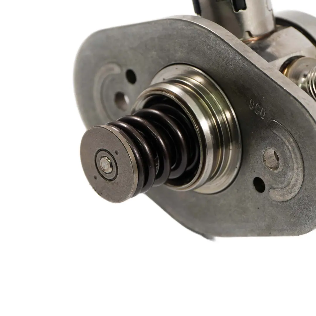 Benzin Hochdruckpumpe Einspritzpumpe für BMW F48 G20 G30 Mini F55 F56 mit Teilenummer 8631642 BMW F48 G20 G30 Mini F55 F56 Benzin Hochdruckpumpe Einspritzpumpe - SKU 8631642 - Teilenummer 8631642